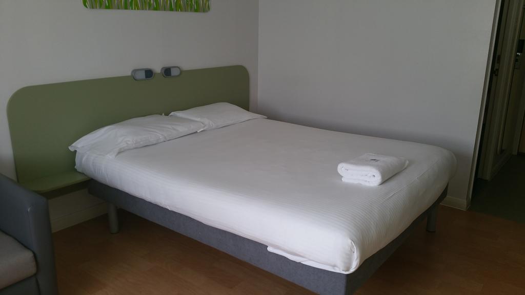 Ibis Budget Натсфорд Экстерьер фото