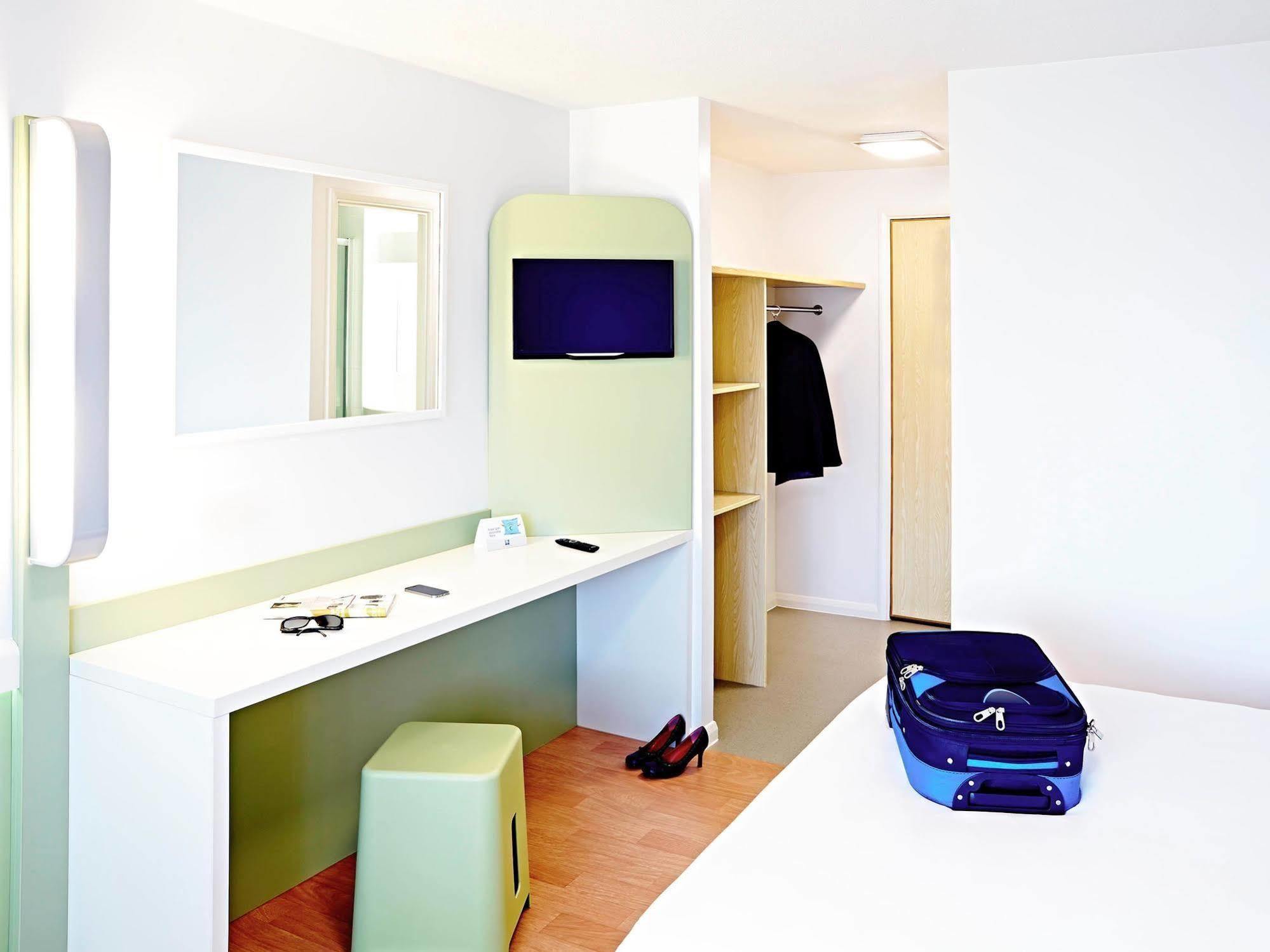 Ibis Budget Натсфорд Экстерьер фото